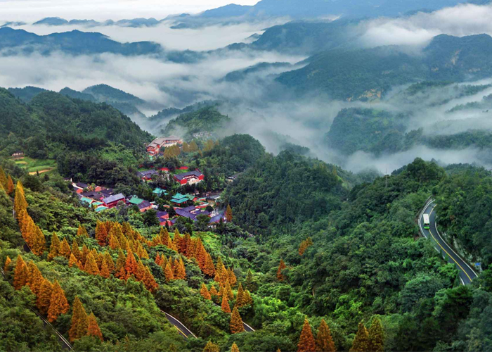 Khám phá vẻ đẹp núi Võ Đang huyền thoại của Đạo giáo