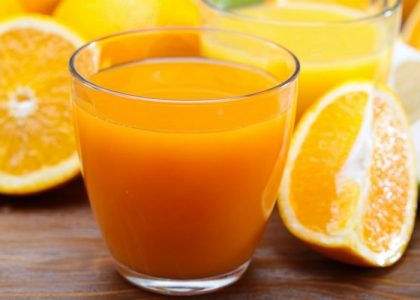 Bên cạnh vitamin C thì cam cũng rất giàu kali giúp điều hòa huyết áp trong cơ thể