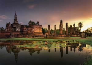 Sukhothai – thủ đô đầu tiên của vương quốc Thái Lan.